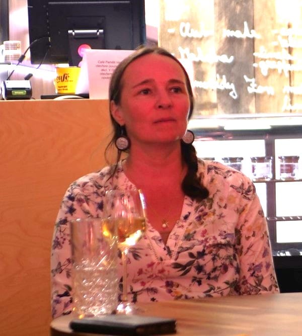 Lenka Nehybová — portrét